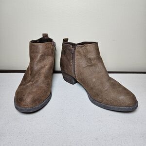 Carlos by Carlos Santana Brianne Brown Suede Ankle Boots Size 6